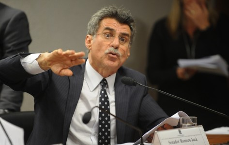 Relator veta emendas da regulamentação do trabalho doméstico Romero-juca-discutindo-regulamentacao-nova-lei-domesticas